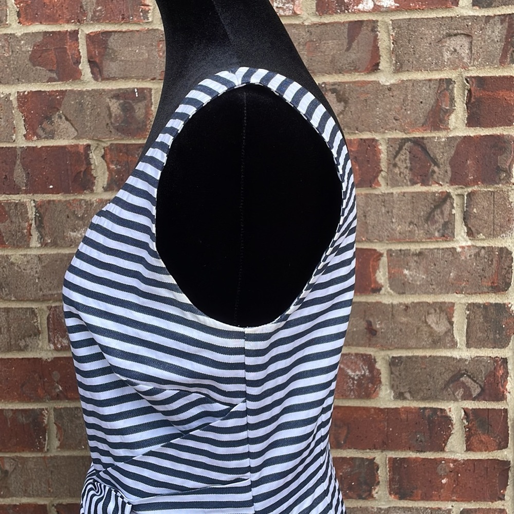 Kate Spade ♠️ Dress - Picture 8 of 10